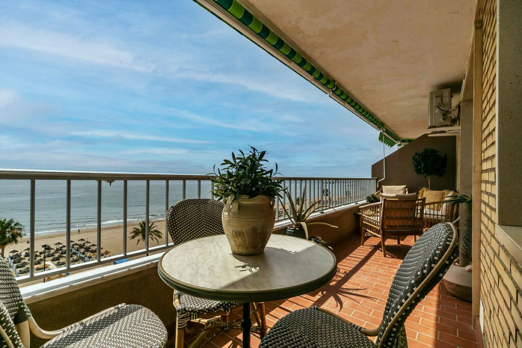 Top Floor Apartment Fuengirola Málaga - image 40