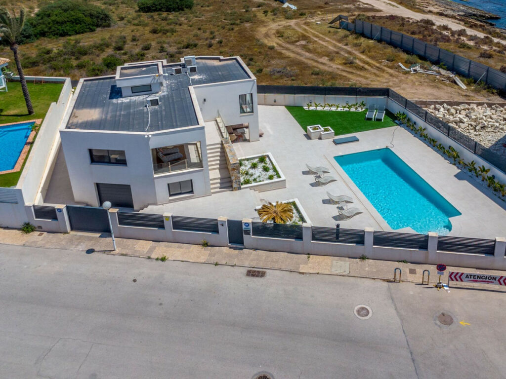 Detached Villa La Veleta Alicante - image 40