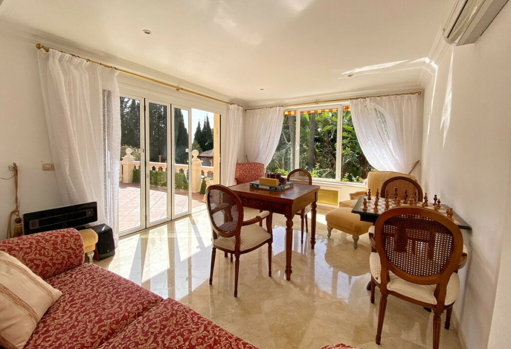Detached Villa Nagüeles Málaga - image 40