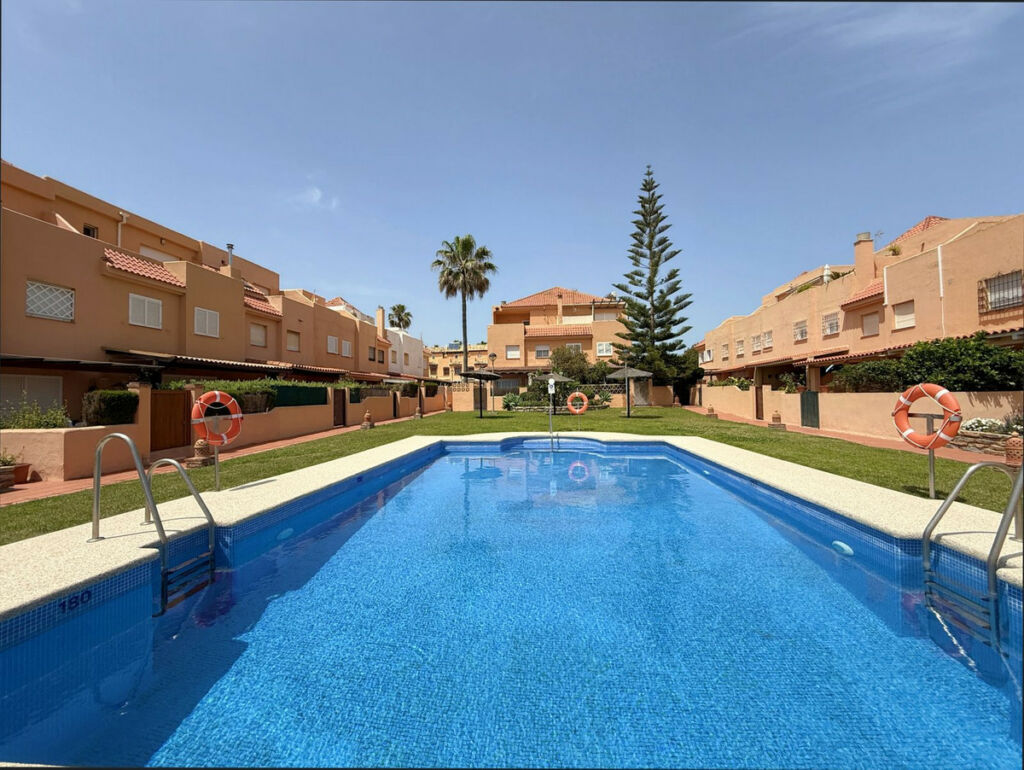 Townhouse Casares Playa Málaga - image 40