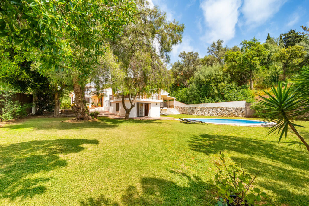 Detached Villa El Rosario Málaga - image 41