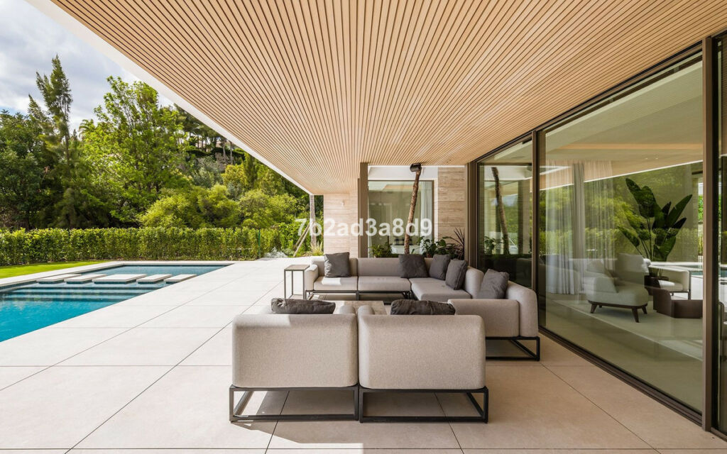 Detached Villa El Paraiso Málaga - image 40