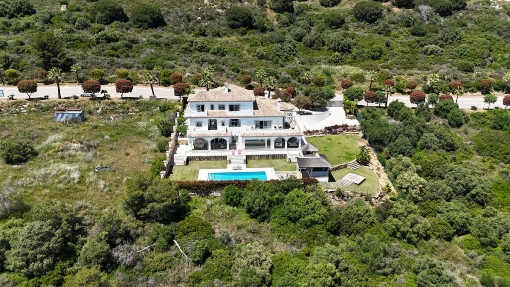 Detached Villa Sotogrande Cádiz - image 41