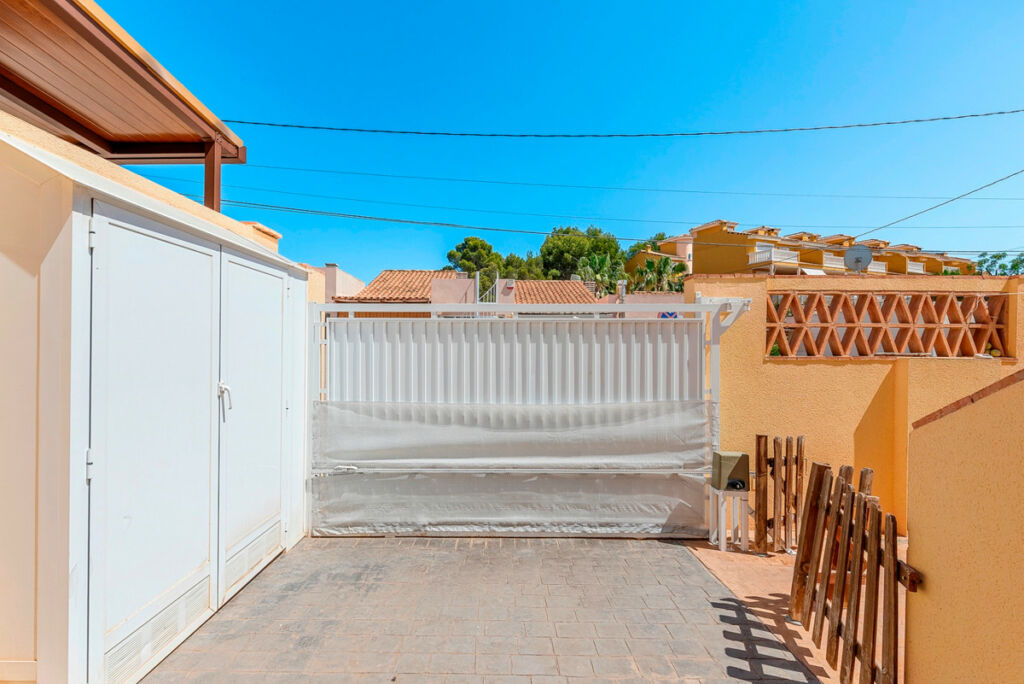 Detached Villa L'Alfás del Pi Alicante - image 42