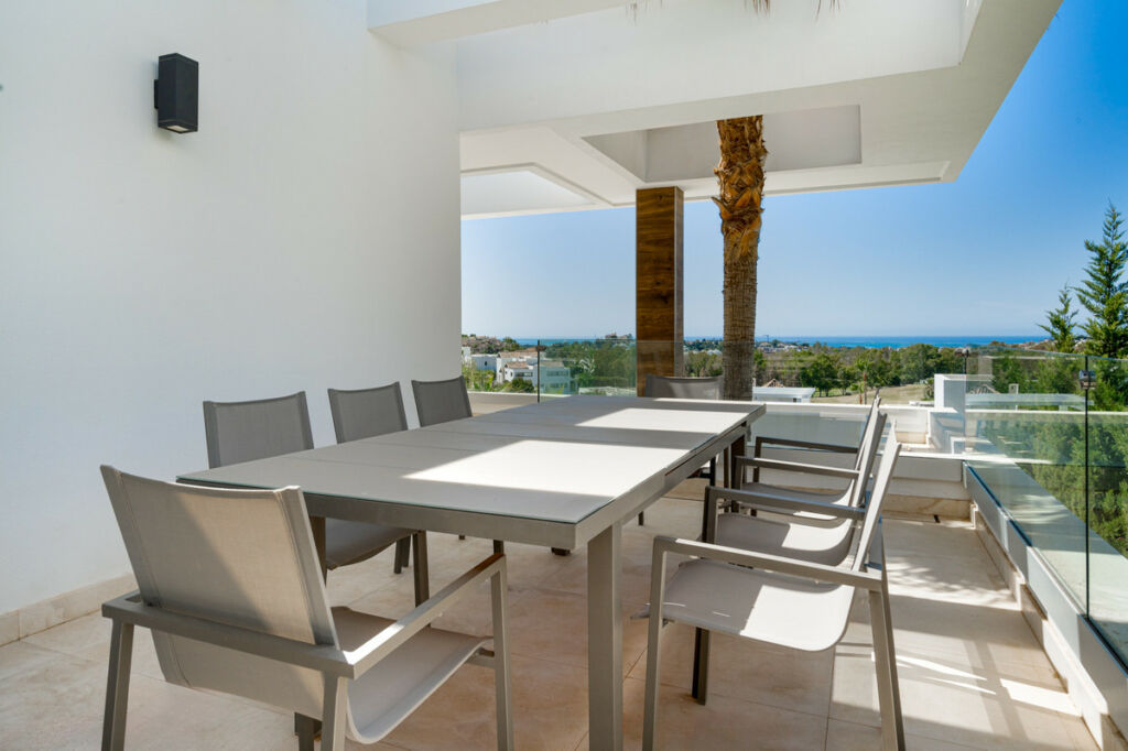 Detached Villa Benahavís Málaga - image 42