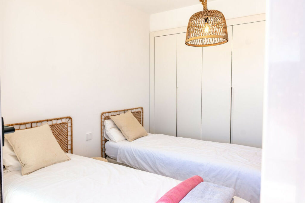 Top Floor Apartment Estepona Málaga - image 43