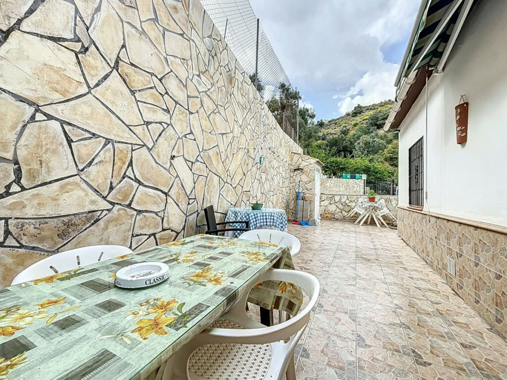 Detached Villa La Viñuela Málaga - image 43