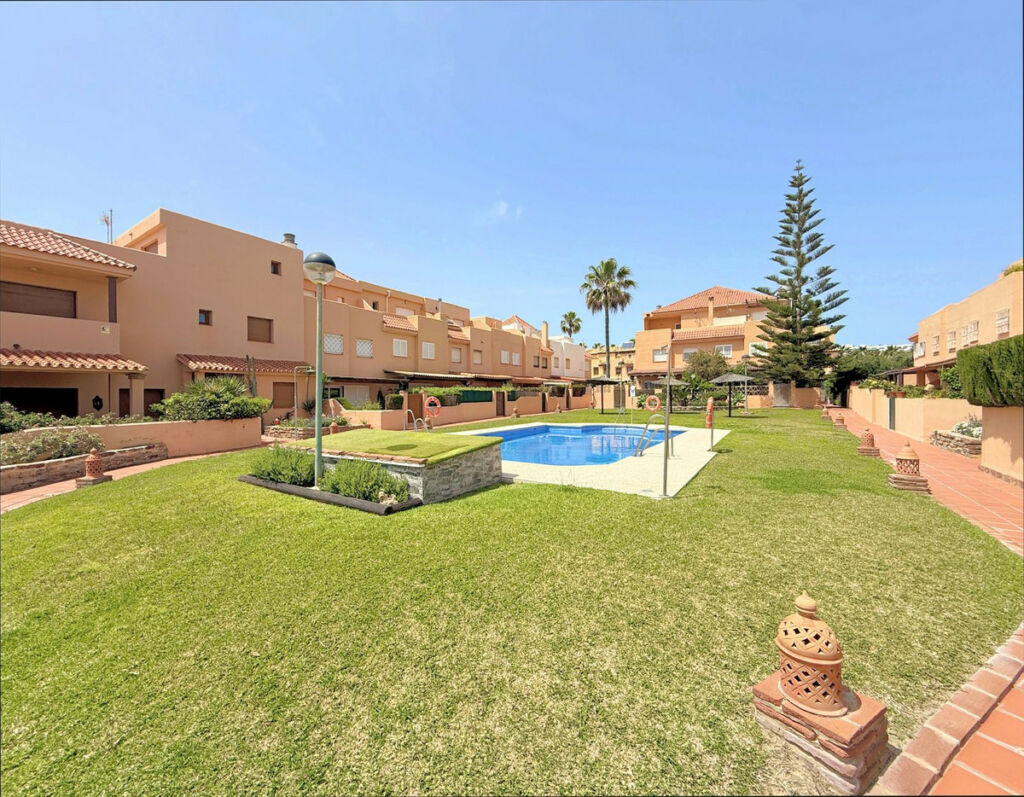 Townhouse Casares Playa Málaga - image 43