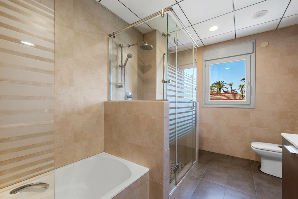 Detached Villa Elche Alicante - image 44