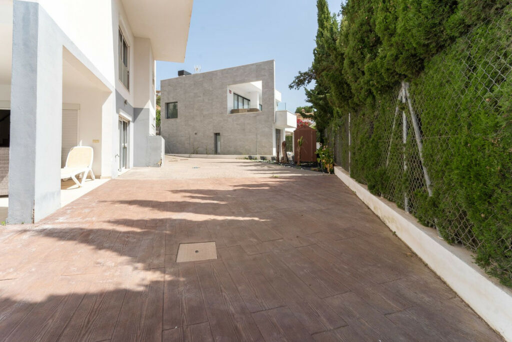 Detached Villa Torreblanca Málaga - image 44