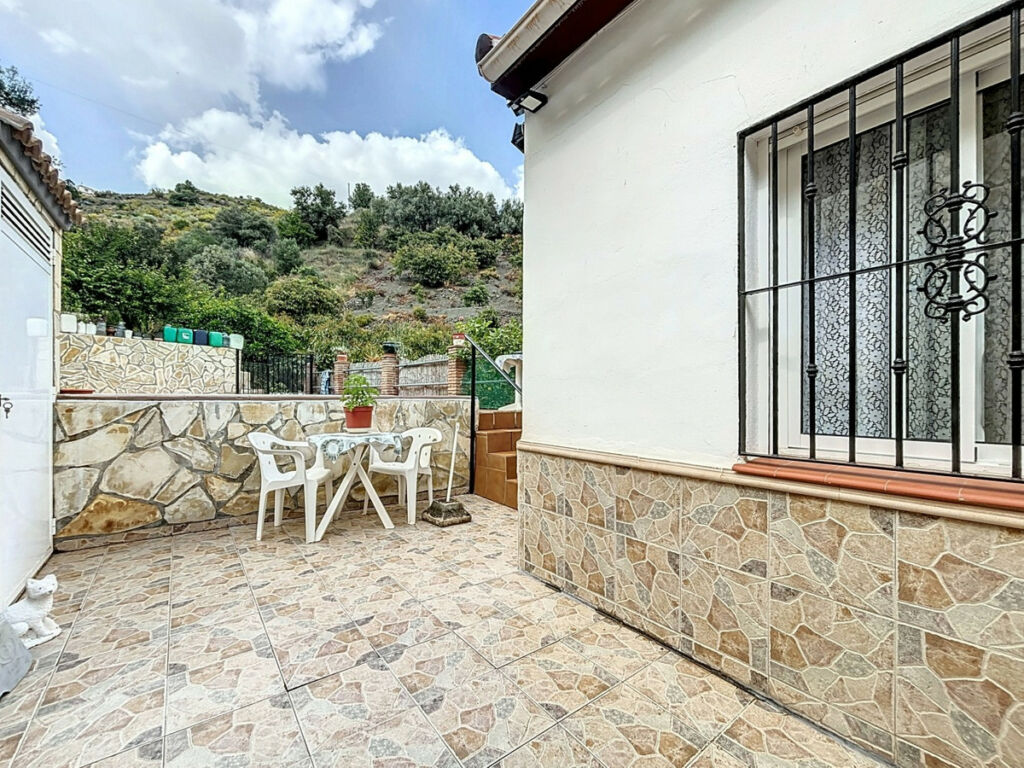 Detached Villa La Viñuela Málaga - image 44