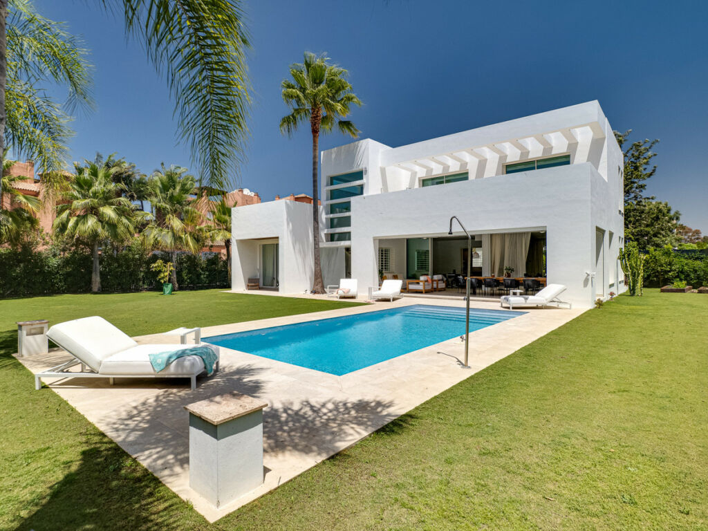 Detached Villa Guadalmina Baja Málaga - Bild 44