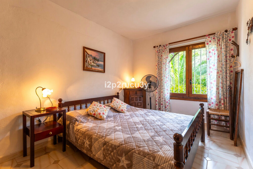 Detached Villa Moraira Alicante - image 45