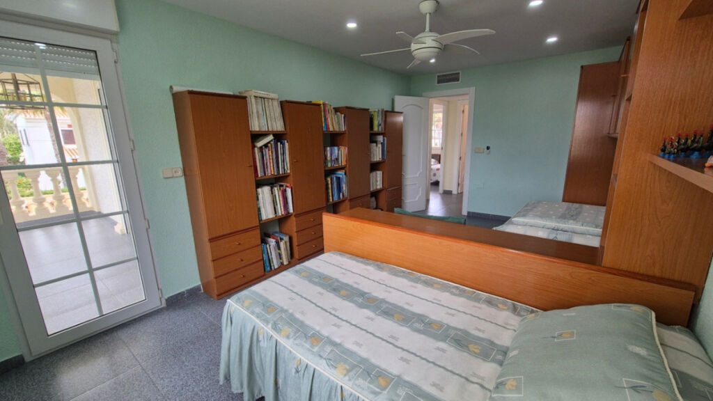 Detached Villa Orihuela Alicante - image 45