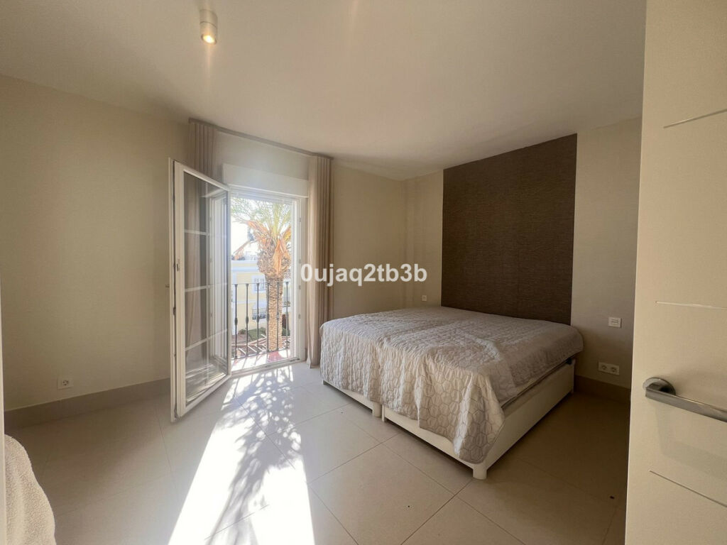Townhouse Nueva Andalucía Málaga - image 45