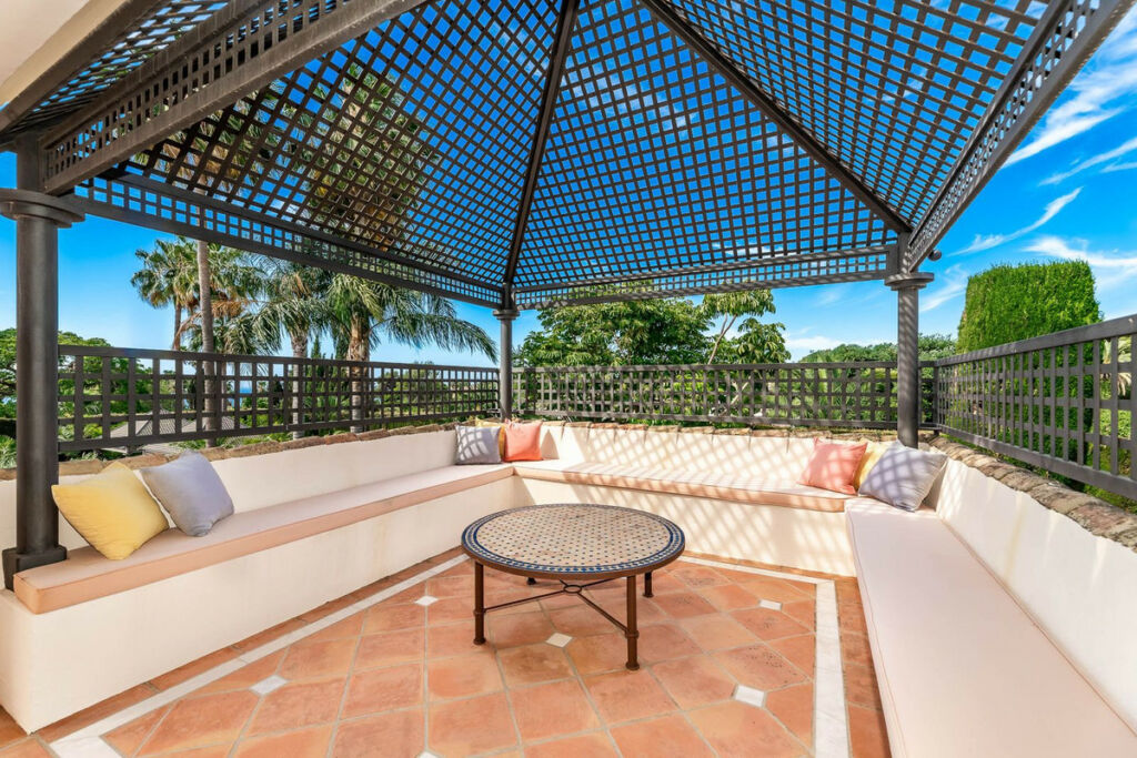 Detached Villa Sierra Blanca Málaga - image 45
