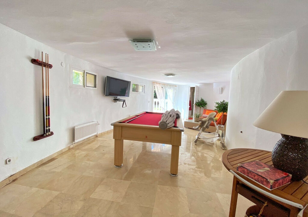 Detached Villa Nagüeles Málaga - image 45