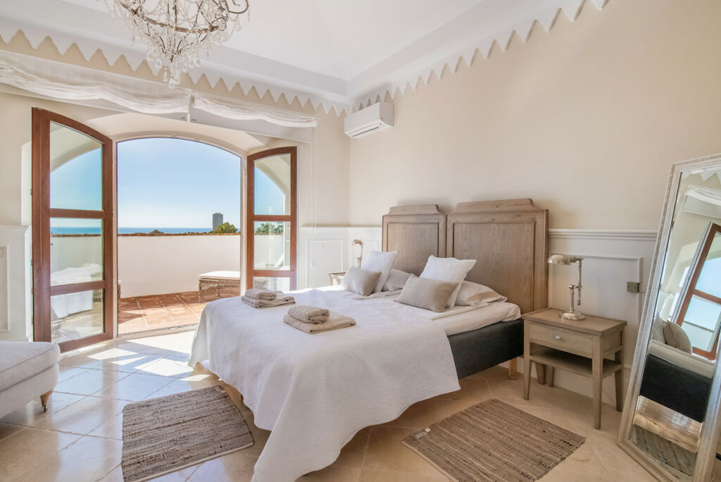 Detached Villa Elviria Málaga - image 46
