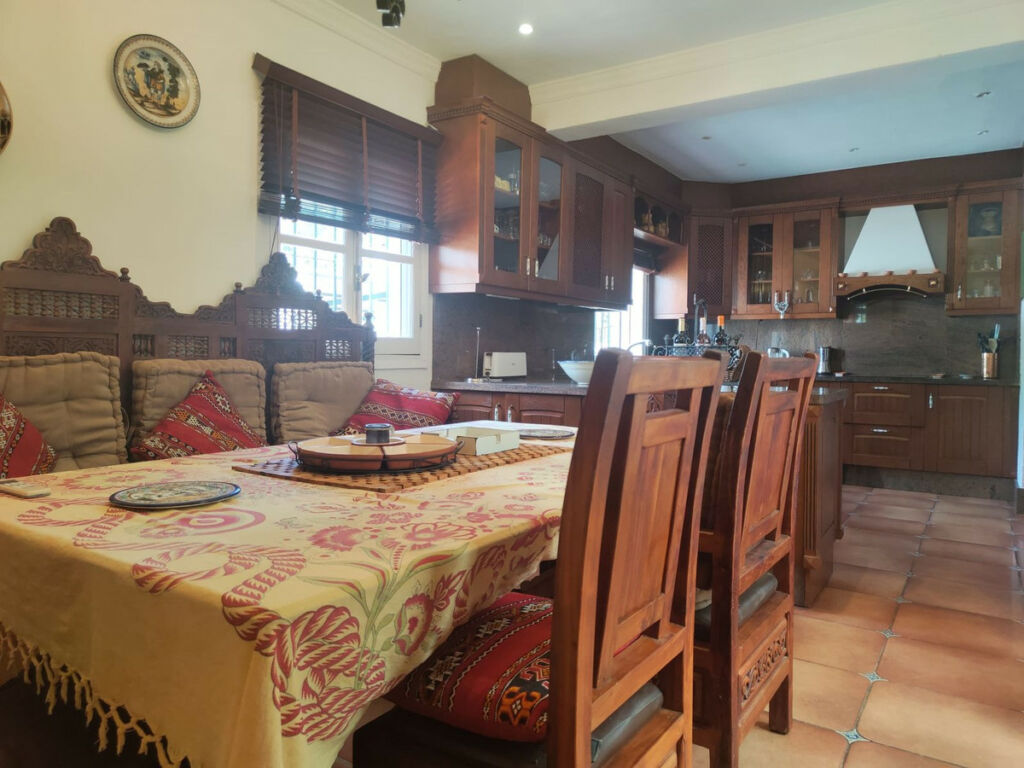 Detached Villa Alhaurín de la Torre Málaga - image 9