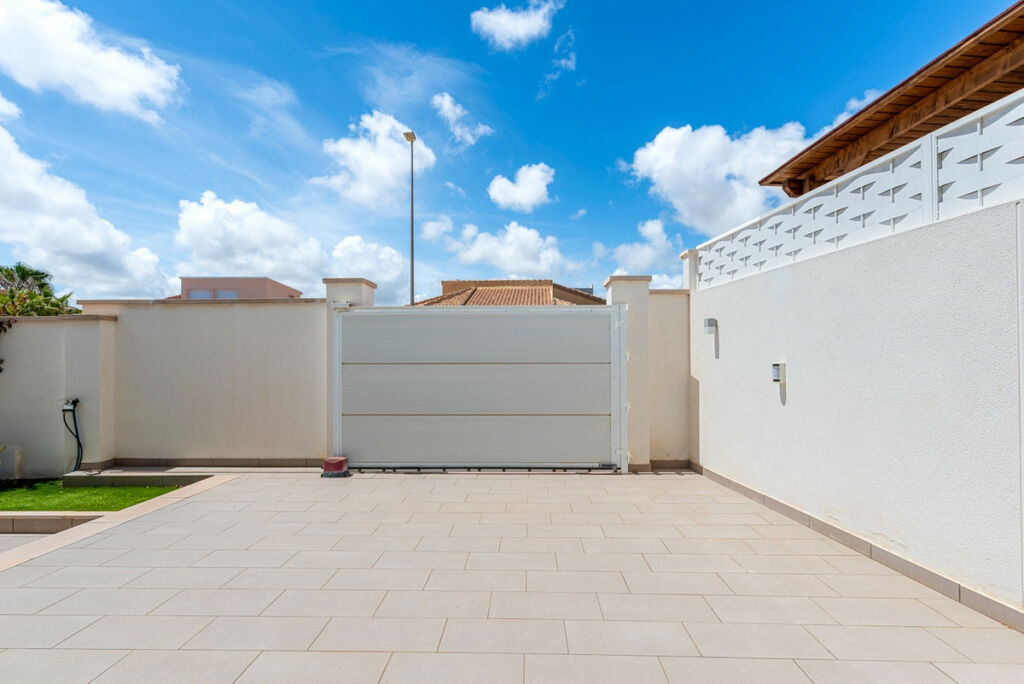 Detached Villa Ciudad Quesada Alicante - image 46