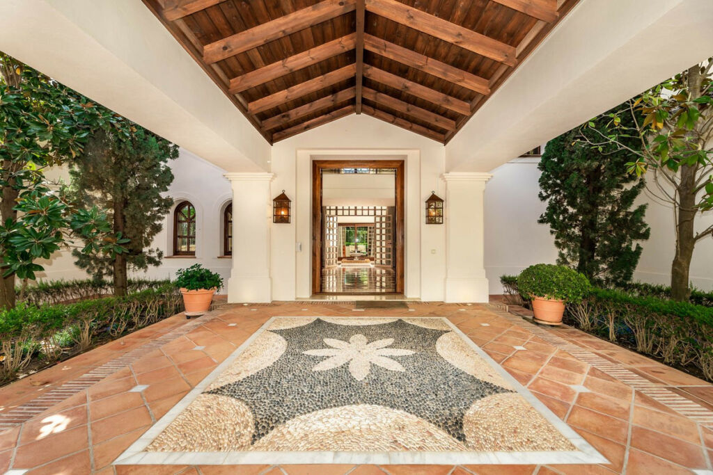 Detached Villa Sierra Blanca Málaga - image 47