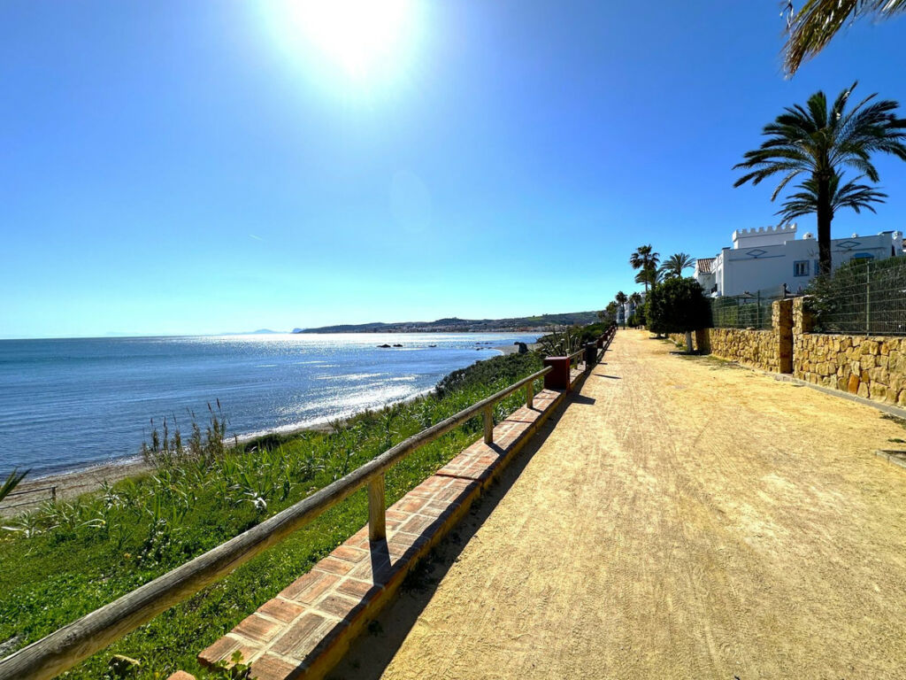 Townhouse Casares Playa Málaga - image 47
