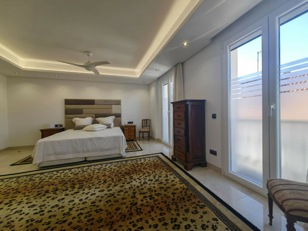 Detached Villa Estepona Málaga - image 47