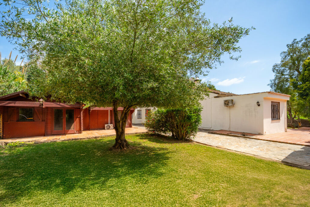 Detached Villa El Rosario Málaga - image 48
