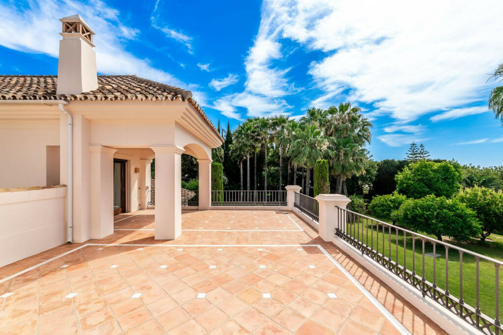 Detached Villa Sierra Blanca Málaga - image 48