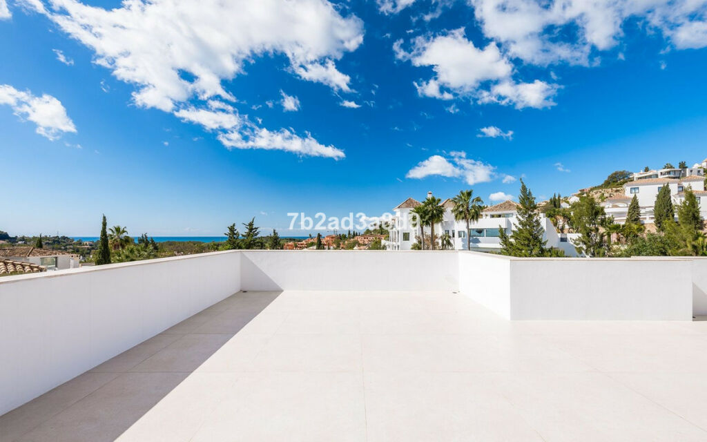Detached Villa El Paraiso Málaga - image 48