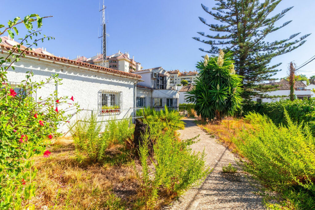 Detached Villa Marbella Málaga - image 49