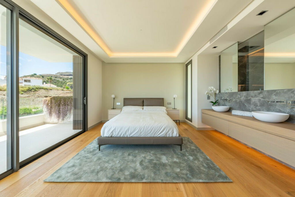 Detached Villa La Quinta Málaga - image 48