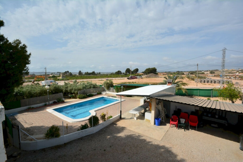 Detached Villa Guardamar del Segura Alicante - image 5