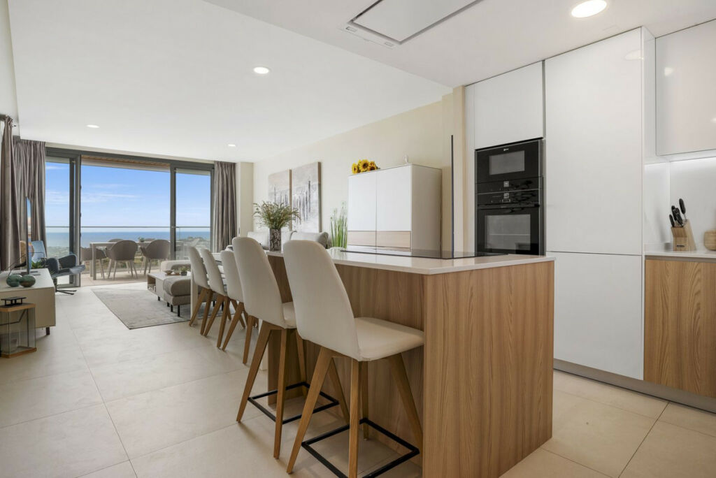Middle Floor Apartment Calanova Golf Málaga - image 5
