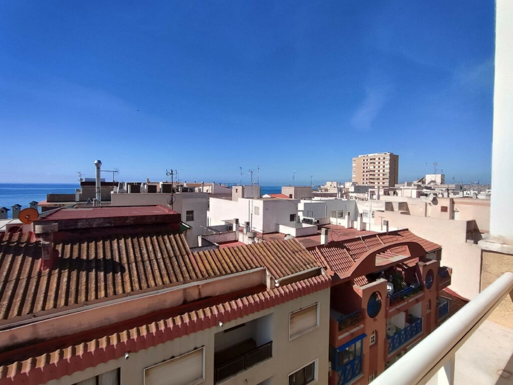 Penthouse Torrevieja Alicante - image 5