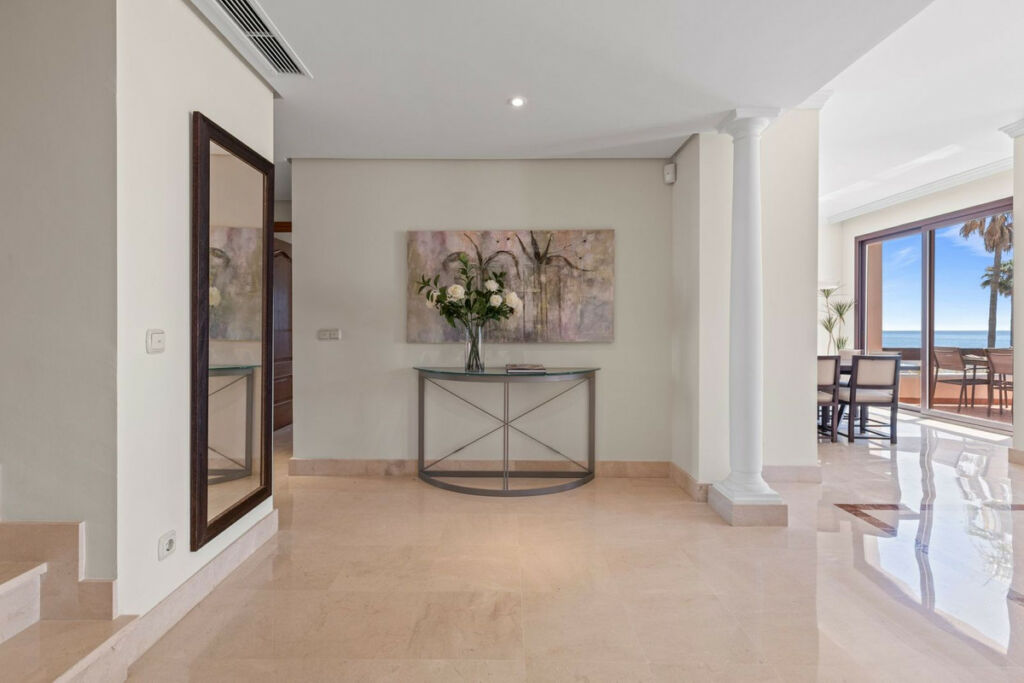 Penthouse Duplex Estepona Málaga - image 3