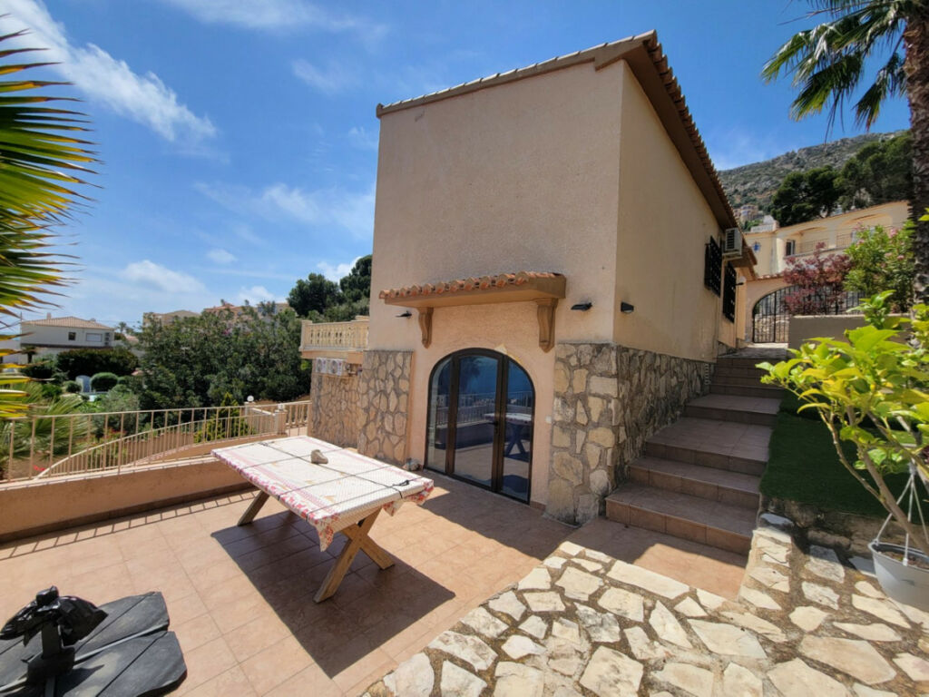 Detached Villa Calpe Alicante - image 5
