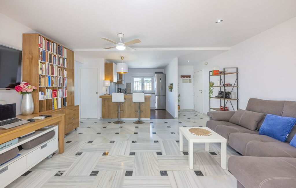 Penthouse Fuengirola Málaga - image 5