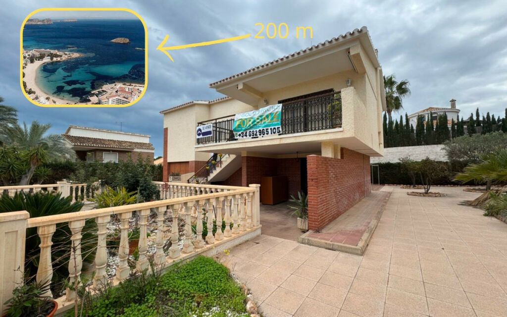 Detached Villa La Zenia Alicante - image 5