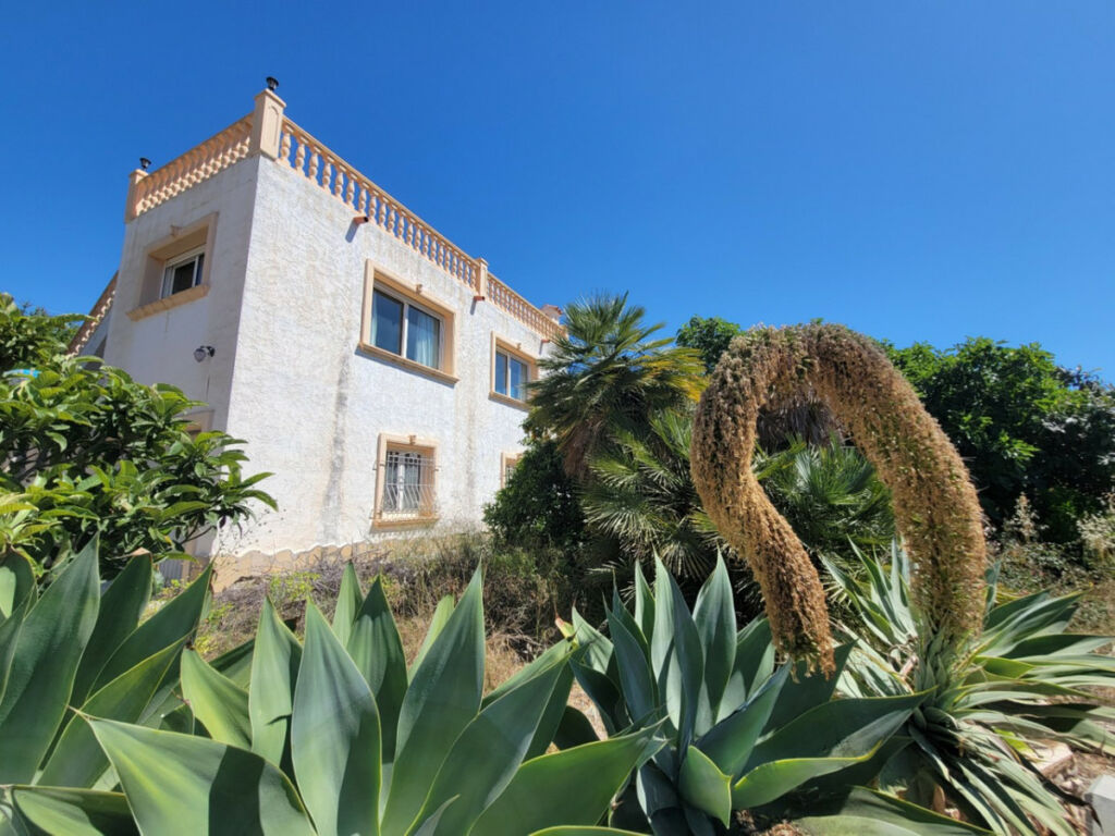 Detached Villa Calpe Alicante - image 5