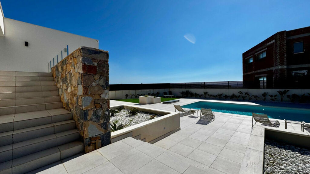 Detached Villa La Veleta Alicante - image 5