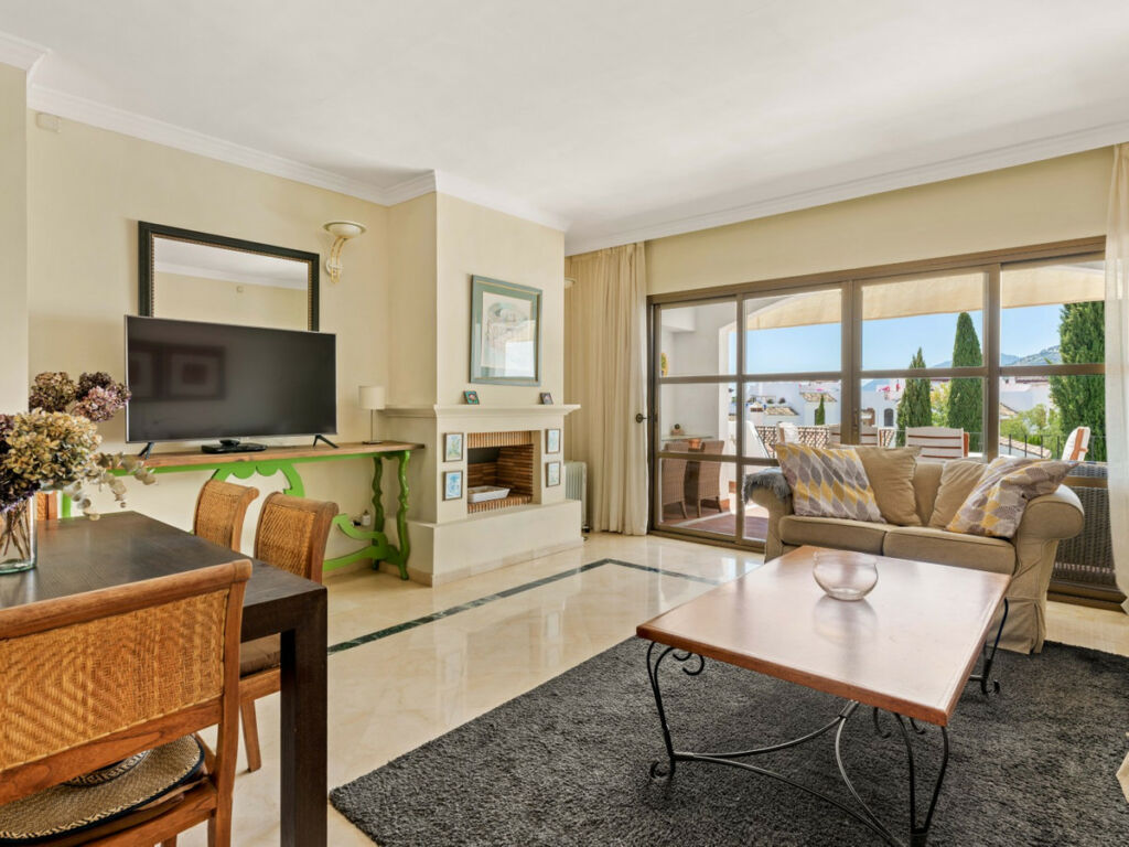Ground Floor Apartment Los Arqueros Málaga - image 5