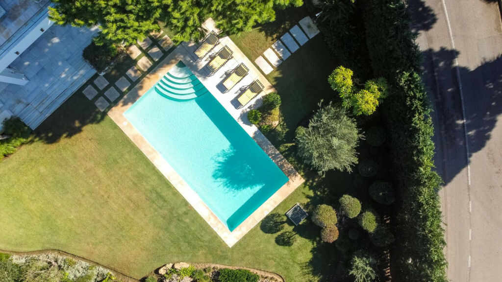 Detached Villa Hacienda Las Chapas Málaga - image 5