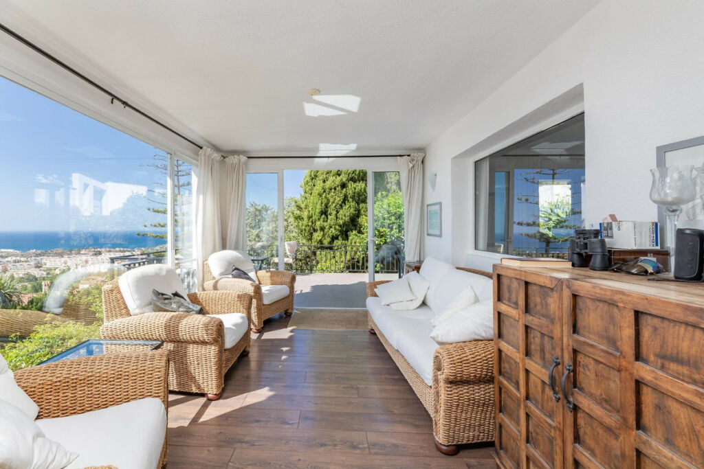 Detached Villa Benalmadena Málaga - image 5