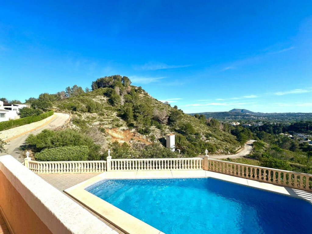 Detached Villa Javea Alicante - image 3