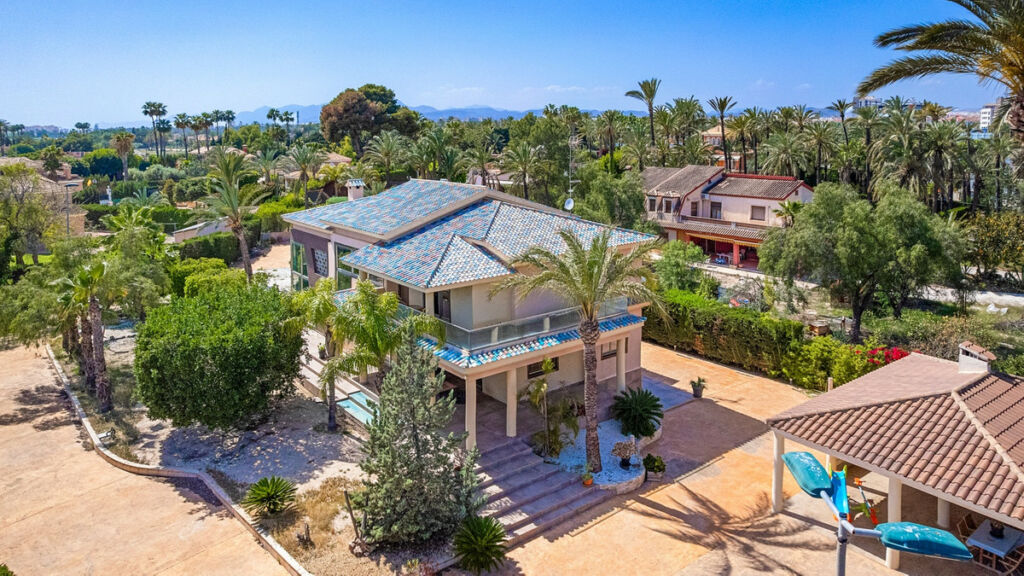 Detached Villa Elche Alicante - image 5
