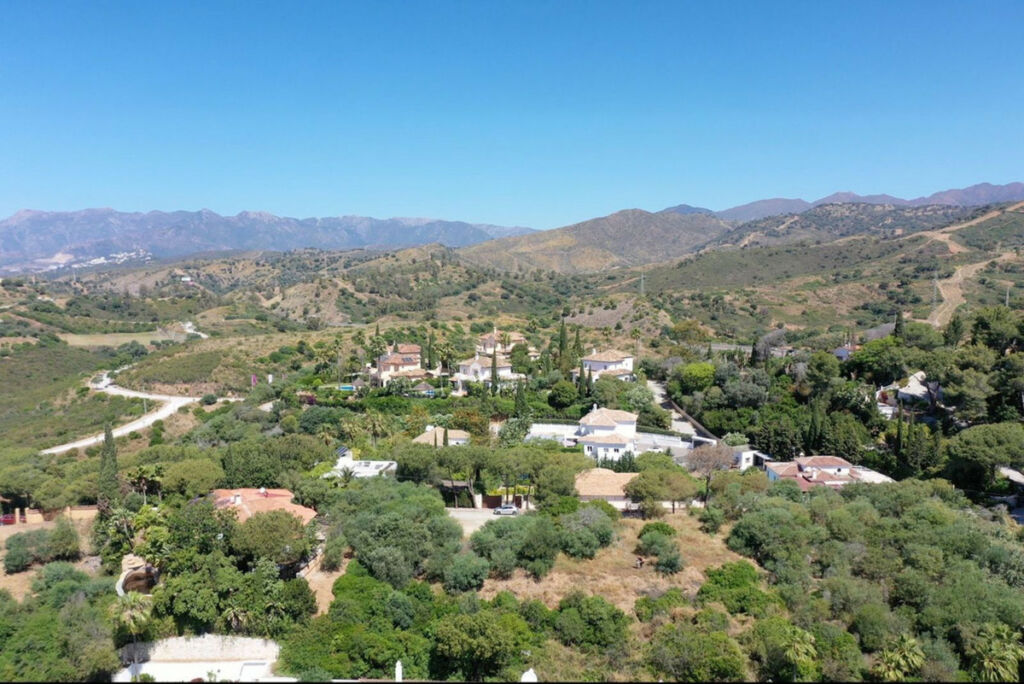 Residential Plot Elviria Málaga - image 5
