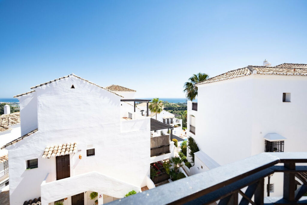 Penthouse Duplex Altos de los Monteros Málaga - image 5