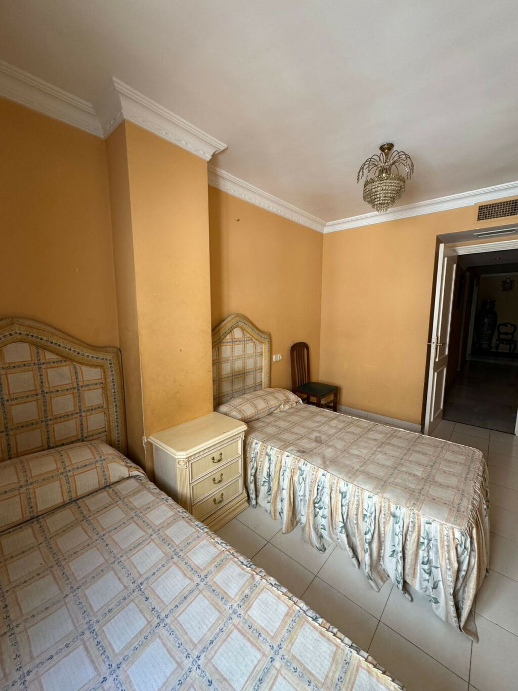 Middle Floor Apartment Marbella Málaga - image 5