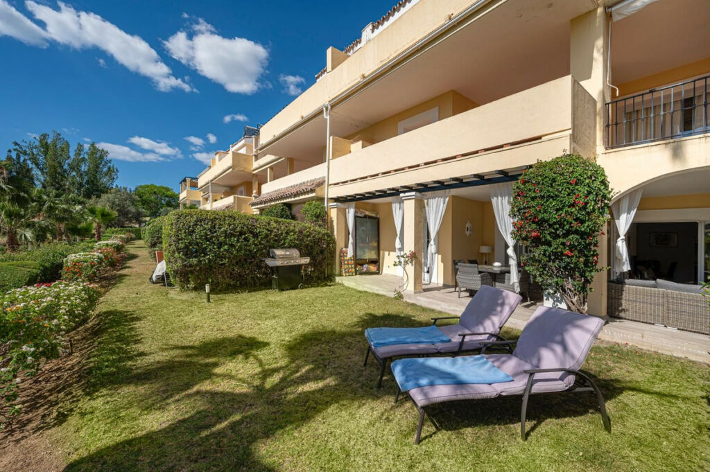 Ground Floor Apartment La Quinta Málaga - image 5